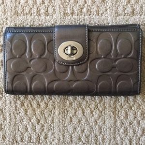 Coach wallet